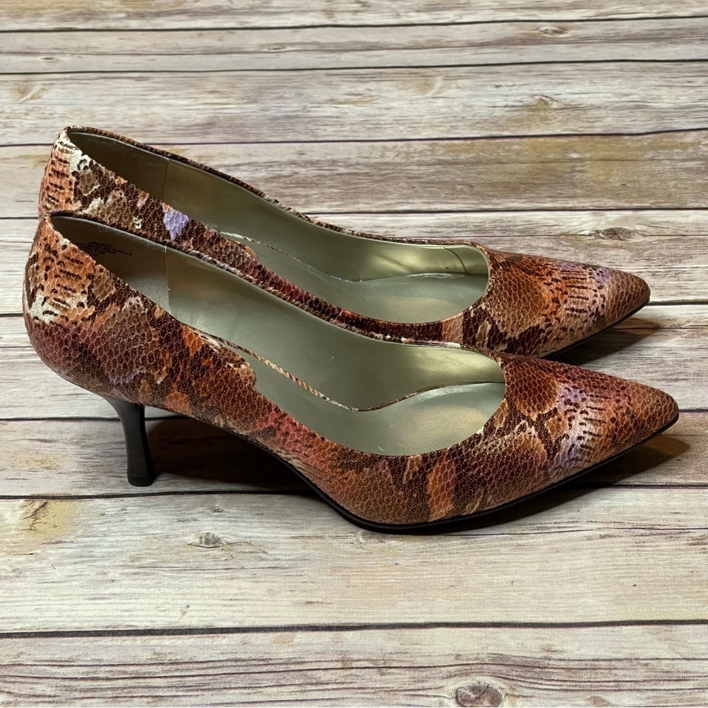 Nine & Co. Kendri Python Snake Print Heels Pink Brown Purple Cream Gold 8.5